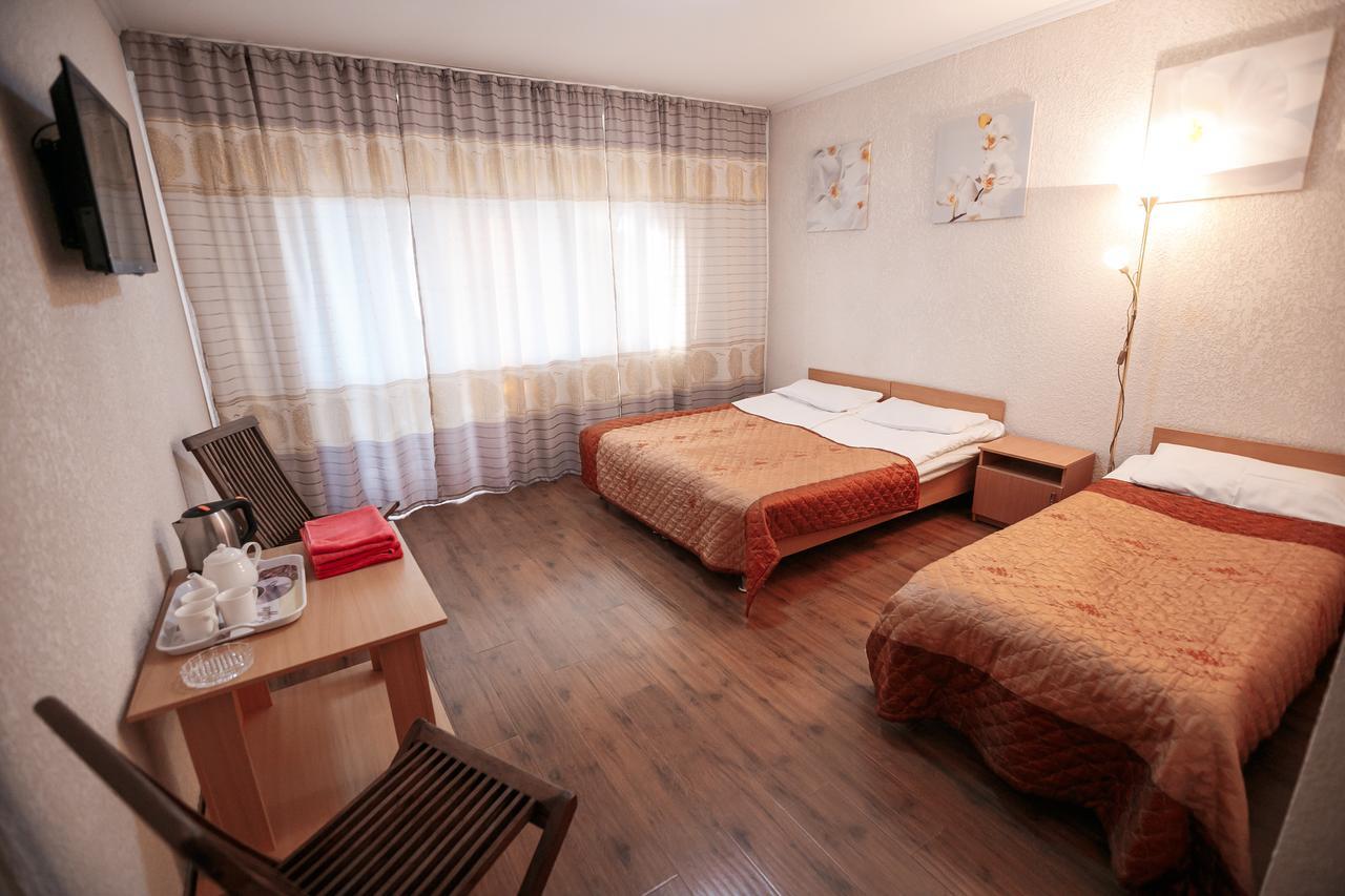 Evropa Hotel Bosteri ภายนอก รูปภาพ