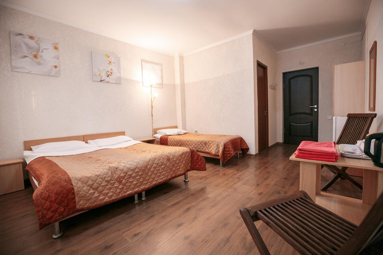 Evropa Hotel Bosteri ภายนอก รูปภาพ