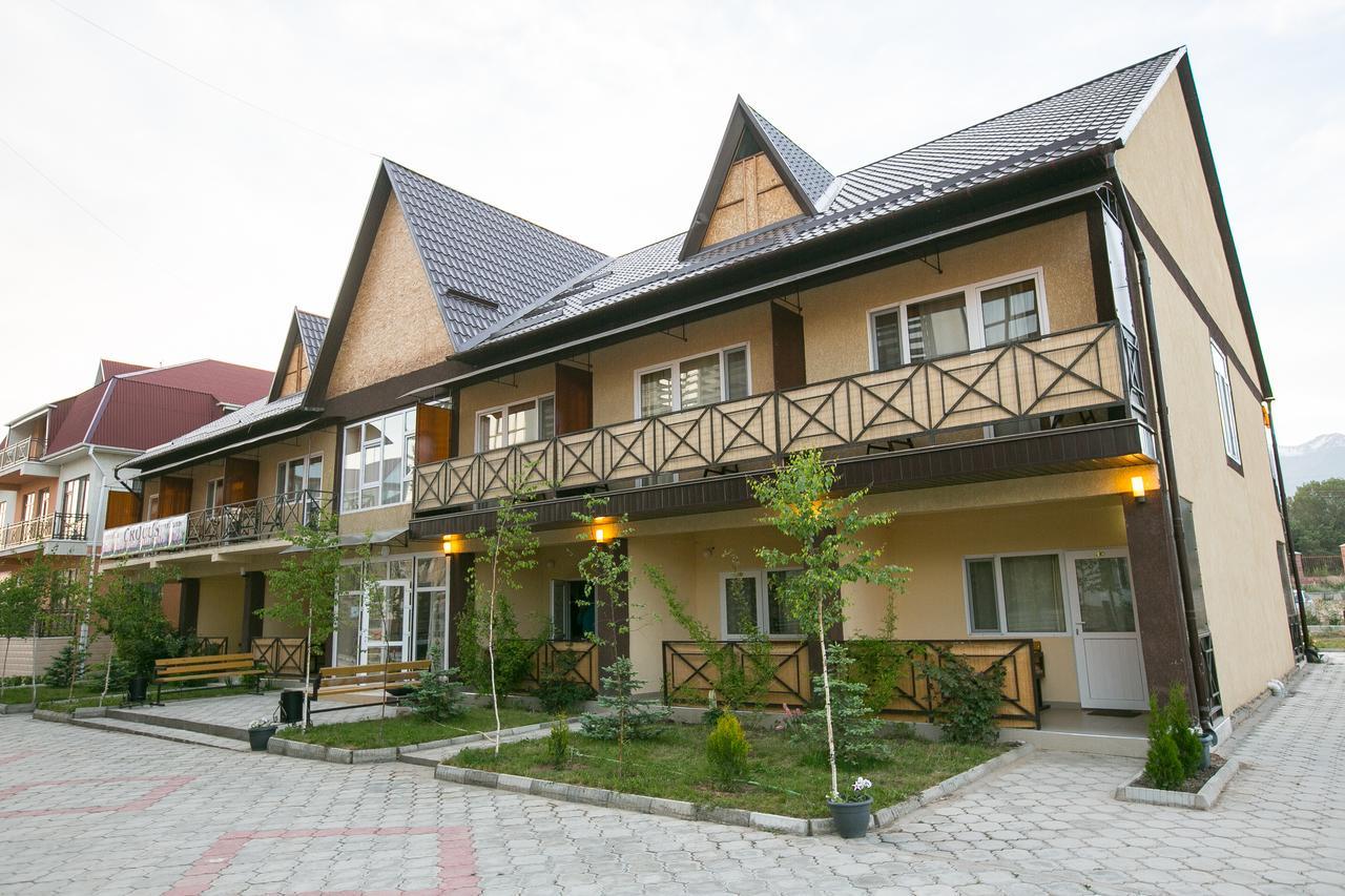 Evropa Hotel Bosteri ภายนอก รูปภาพ